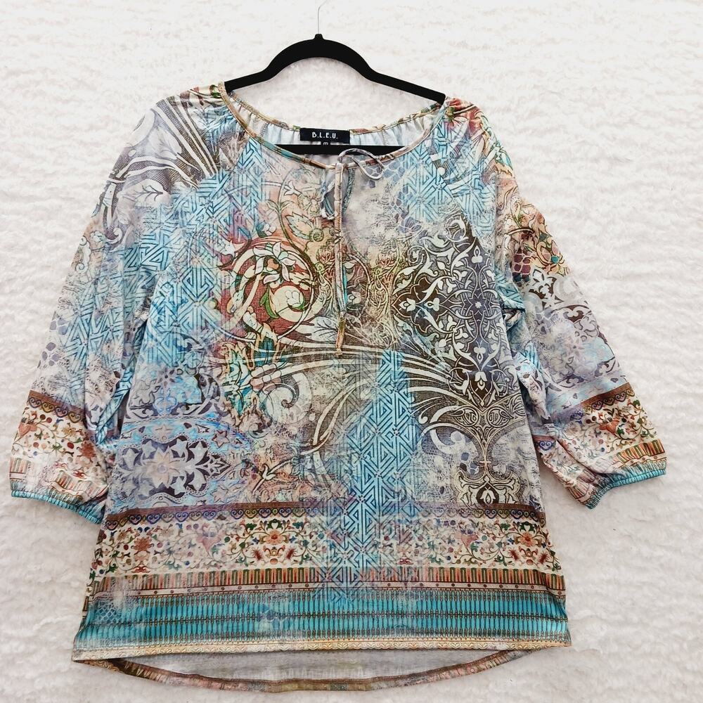 T-Shirt Women Pullover Long Sleeve Blue Rust Boho Whimsy Artsy Vacation Size M